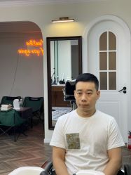 -理昂男士理发店 Barber shop