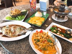 -光海鲜鱼翅餐厅(叻差拉披色路店)