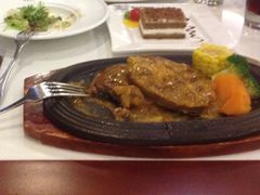 -斗牛士牛排餐厅(嘉里汇店)