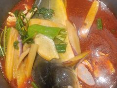 -山河屯铁锅炖·非遗铁锅炖(华强北店)