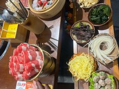 -黔有有贵州酸汤夺夺粉火锅(五味十字店)