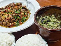-湖南人家湘菜馆(镇江路店)