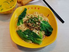 -六和餐饮(东城根店)