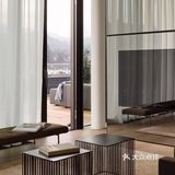 Roomers Hotel建筑外观采用简洁的黑白灰格调