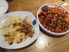 -严记小天府酸菜鱼(西四路店)