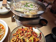 -川堂风·跷脚牛肉·乐山爆炒(宝山日月光店)