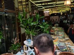 -大中华希尔顿酒店-念自助餐·嗨啤·小龙虾