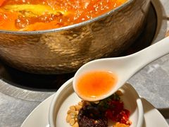 -野山舂·贵州现舂酸汤牛肉(民生路店)