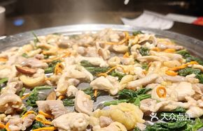 Shunde Steam Chicken with Free-Range Wandering Chicken