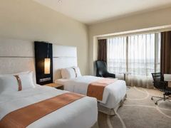 -上海虹桥西郊假日酒店