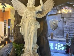 -暴风岛沉浸式体验馆(百联世纪店)
