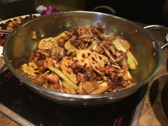蛙蛙叫干锅年代(东直门簋街店)-蛙蛙叫干锅年代(簋街总店)