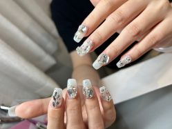 -UGIRL有个美甲