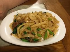 干炒牛河-李记潮汕砂锅粥(营福路店)