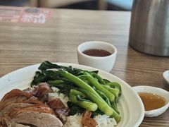 -裕记烧腊连锁餐饮(国商分店)