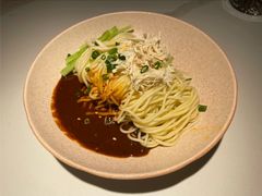 鸡丝凉面-麻六记(新天地店)