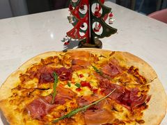 -水桶王国主题餐厅·聚会·生日派对·亲子活动·家庭套餐(亚龙湾希尔顿店)