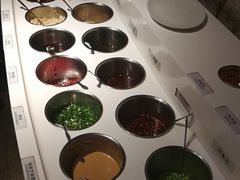 自助调料区-番食园鲜食火锅(高新店)