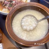 在这家店广结膳缘——菜缘 作为一个安徽人来说,味道很棒!