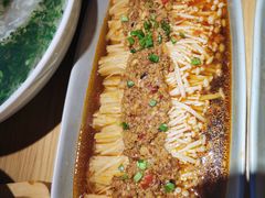 肉酱金针菇-蜜桃餐厅·伴山(绿宝广场店)