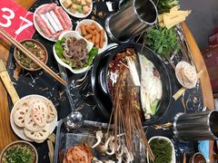 -灌县老妈砂锅串串香(万科红生活广场店)