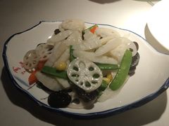-韵秋荷(宝山龙湖天街店)