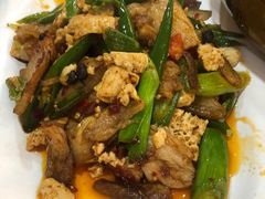 -乡土特色.冷锅鱼.牦牛肉汤锅