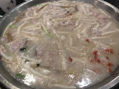 -老来福·非遗酸汤兔(凯旋路店)
