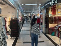 -广州白马服装市场