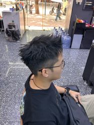 -藤野造型专业烫染接发