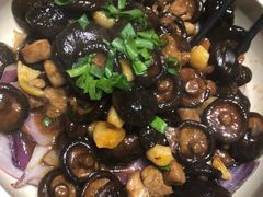 -郑庄脂渣海鲜楼(九水路店)