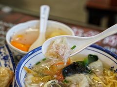 鲜肉馄饨-长人馄饨铺(解放街店)