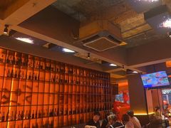 -何师烧烤Pro ·江湖川菜·小龙虾·精酿(太古里旗舰店)