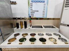 -老何家后安粉·糟粕醋海鲜火锅(三亚湾椰梦长廊店)