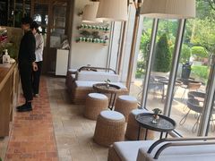 靠窗位-翠贝卡&Mama Kelly Brunch Coffee(河西店)