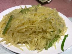 炒土豆丝-老昌春饼(中央大街店)