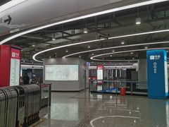 -东方体育中心(地铁站)