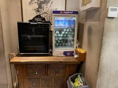 -愉肴麻辣香锅(中山路店)
