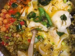 金汤酸菜鱼片手工粉-小满手工粉(上海月星环球港店)