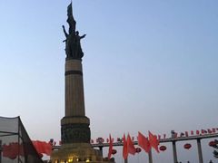 -人民防洪胜利纪念塔