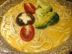 冬阴功伊面-水木苼 蔬食料理