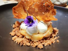 焦糖苹果配山核桃及香草奶油慕斯-AZUL by FUEL蓝色·法式酒馆(琶醍店)