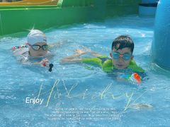 -青岛东方影都融创水世界