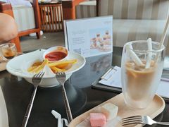 -亚龙湾喜来登·美景台大堂吧