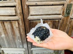 乌米饭团-明月楼