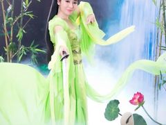 -九月鹰飞汉服摄影工作室