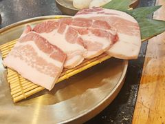 -臻牛烤肉