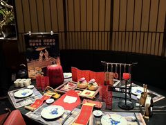 -雍容荟帝王蟹活龙虾展台自助(IFS黑金店)