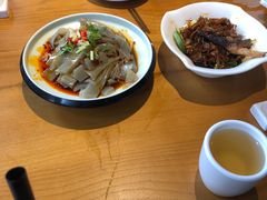 -隔壁老王·家常云南菜(花巷店)