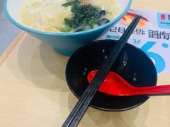 -灵芝妹子海鲜米线(凯德和平广场店)